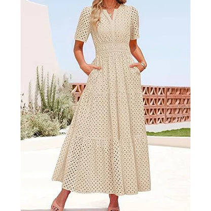 Sabrine - Broderie midi jurk met korte mouwen en split hals voor dames