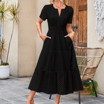 Sabrine - Broderie midi jurk met korte mouwen en split hals voor dames