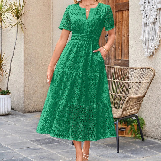 Sabrine - Broderie midi jurk met korte mouwen en split hals voor dames