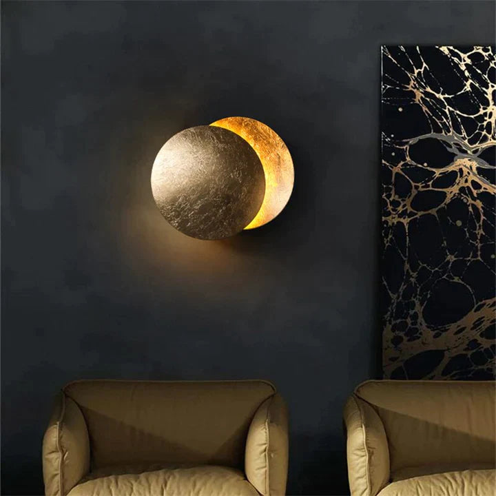 Unieke 360 graden draaiende LED Eclipse design wandlamp